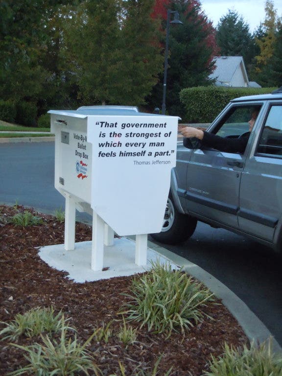 News small post card thumbnail