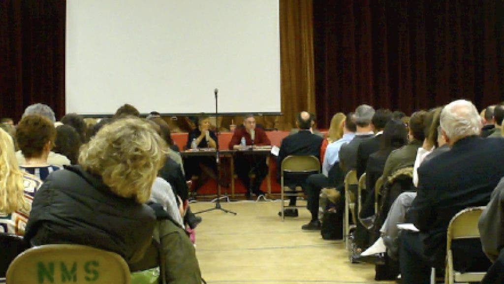 News small post card thumbnail