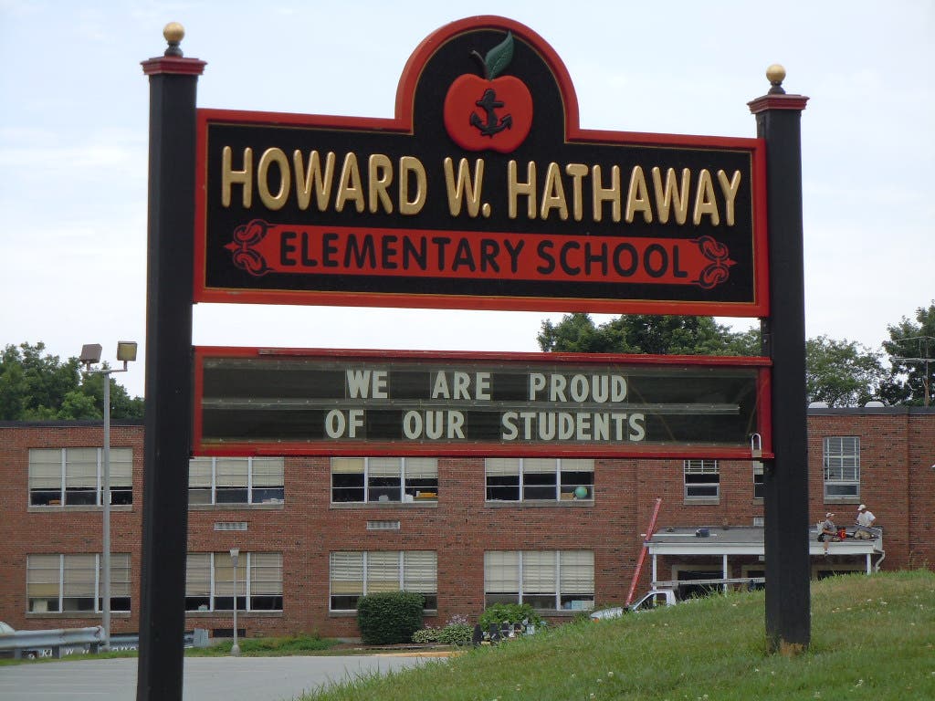 Hathaway Gets Ready to Greet Former Elmhurst and Melville Students