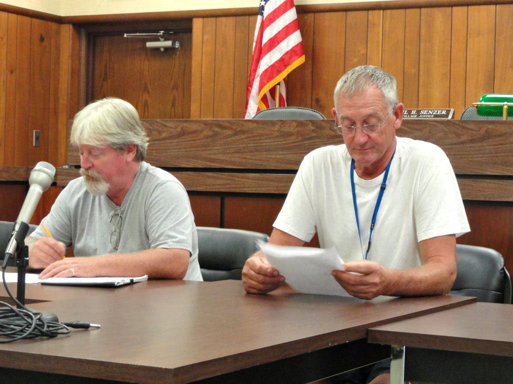 News small post card thumbnail