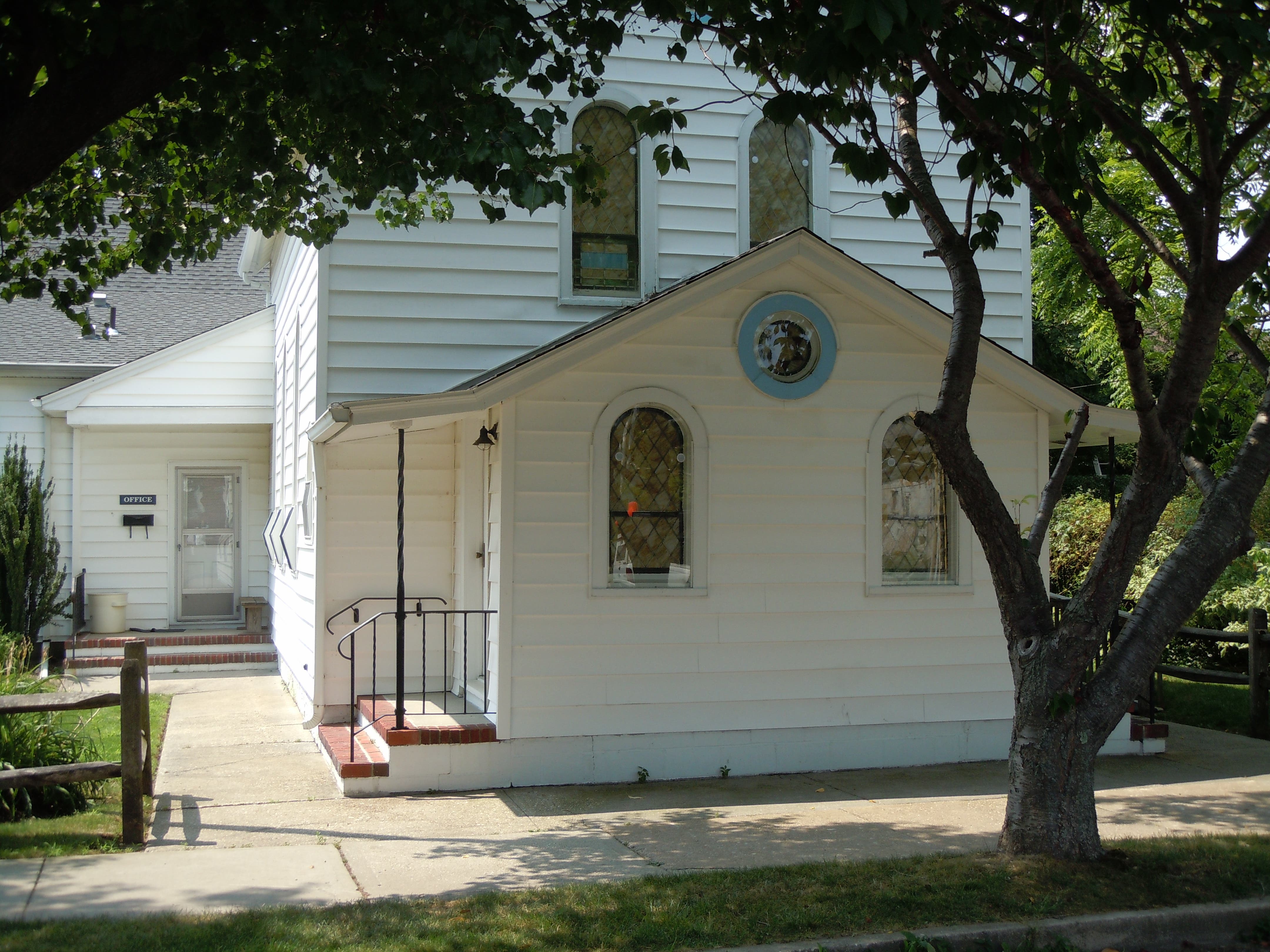 News small post card thumbnail