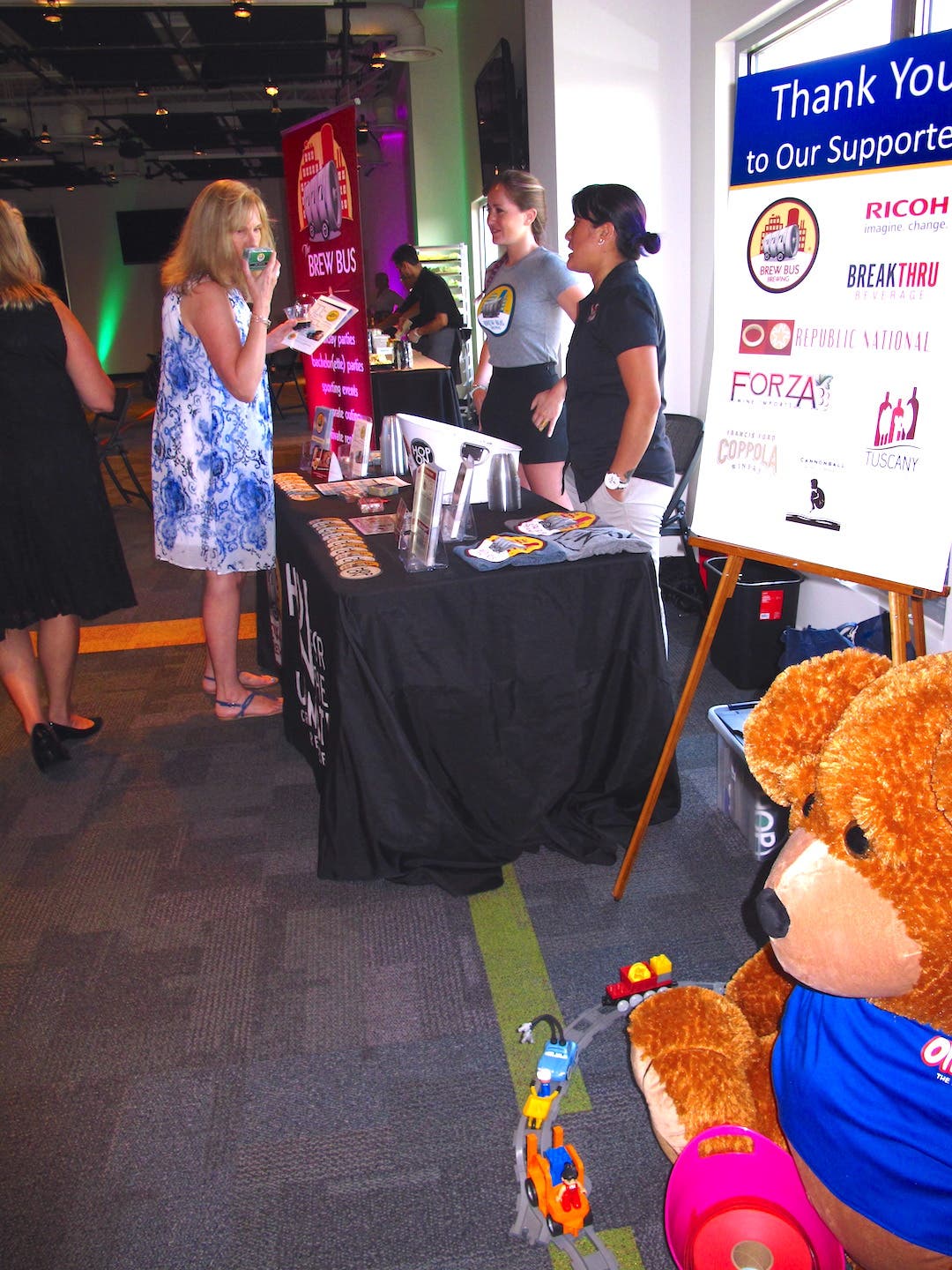 Wine Tasting Event raises more than 10,000 for UnitedHealthcare