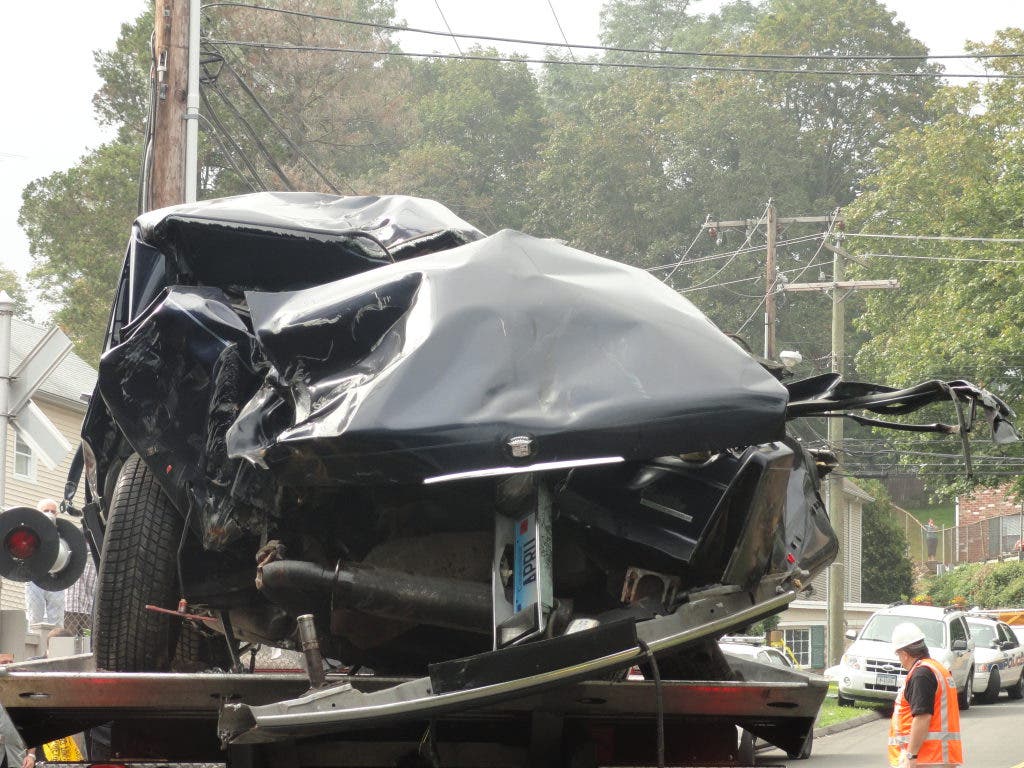 New Canaan Bound Metro-North Train Hits Car in Glenbrook [Updated ...