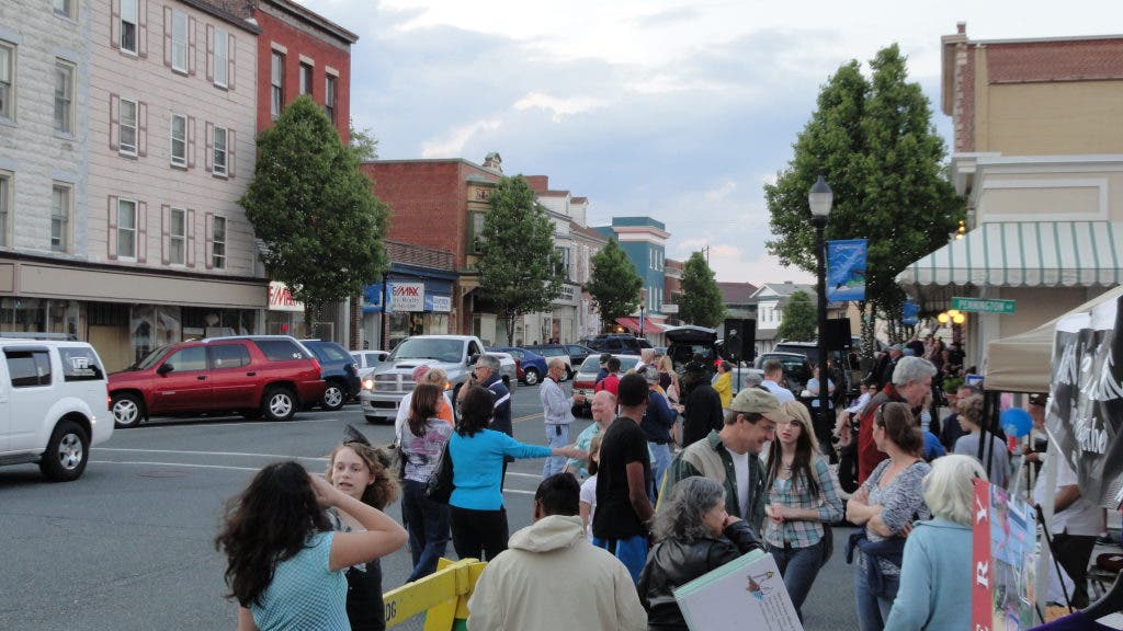 News small post card thumbnail