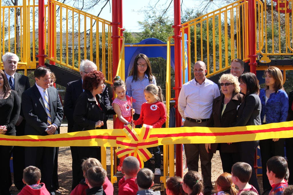 Barnum Woods First Graders Celebrate New Playground East Meadow, NY Patch
