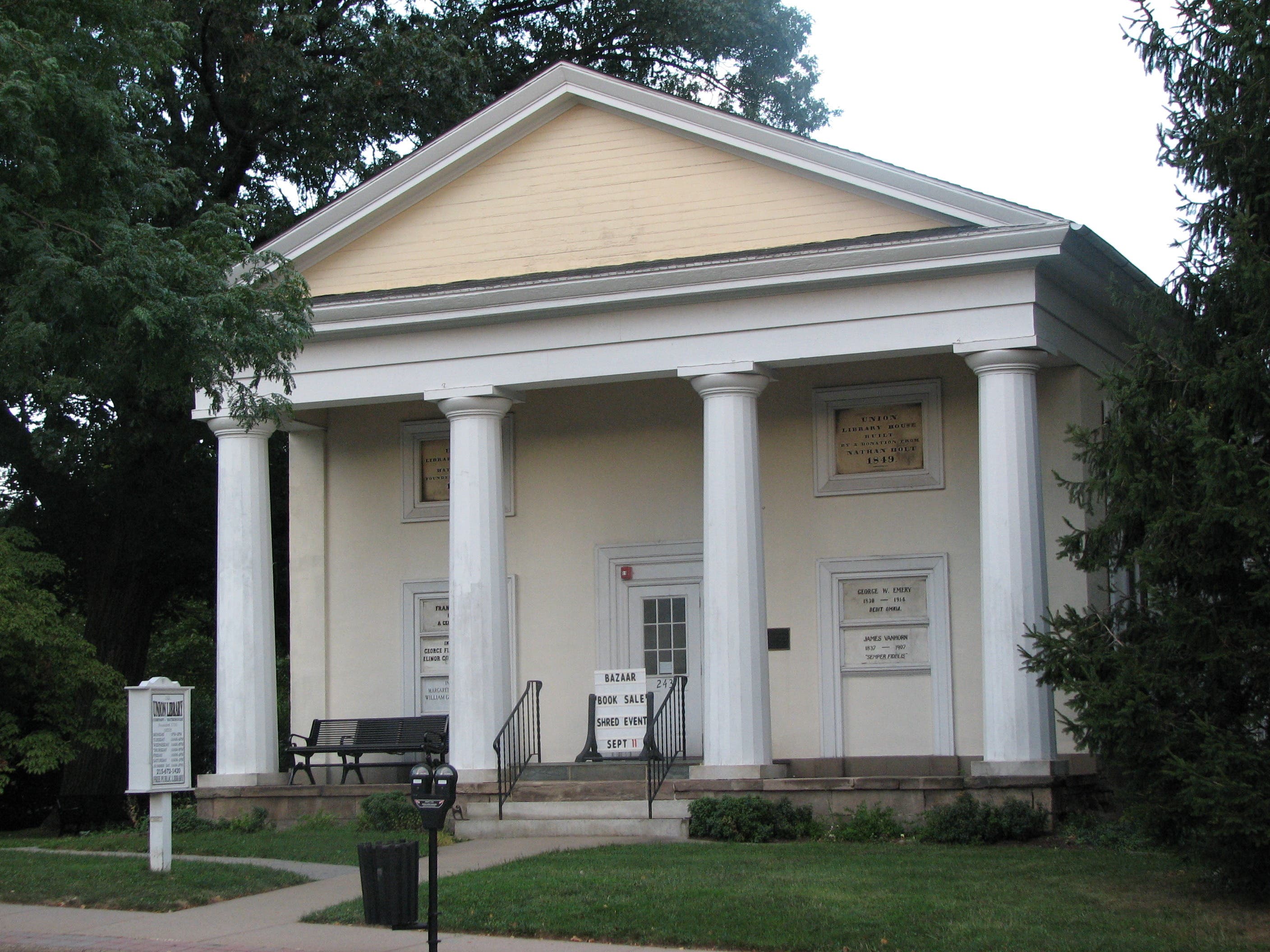 News small post card thumbnail