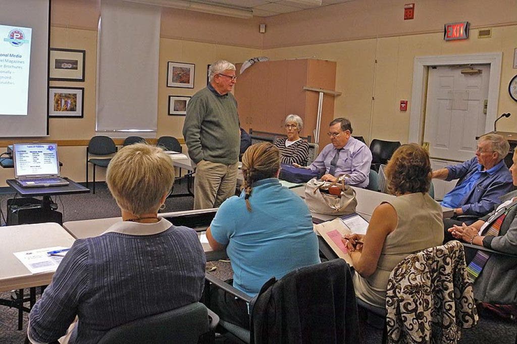 News small post card thumbnail