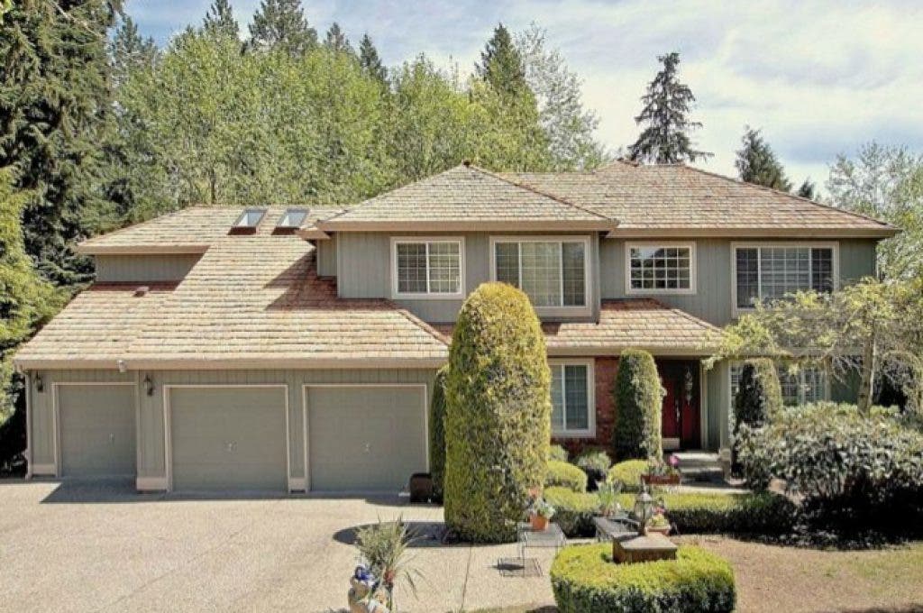 Maple Hills Private Estate, Shy Acre Listed for 675K House Hunt
