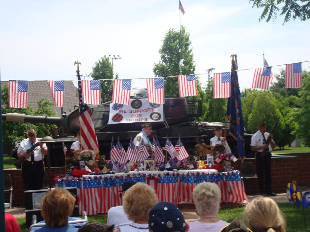 Week in Review: Primary Candidates, Baseball And a Helicopter Ride
