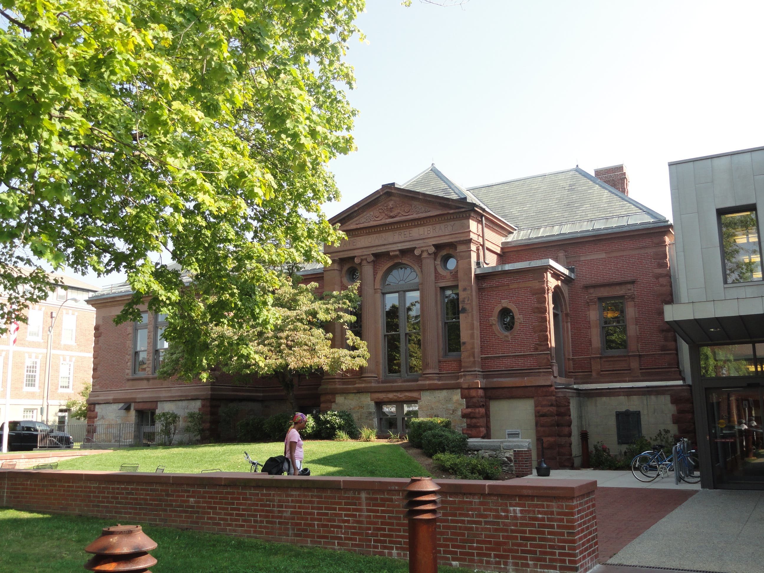 News small post card thumbnail