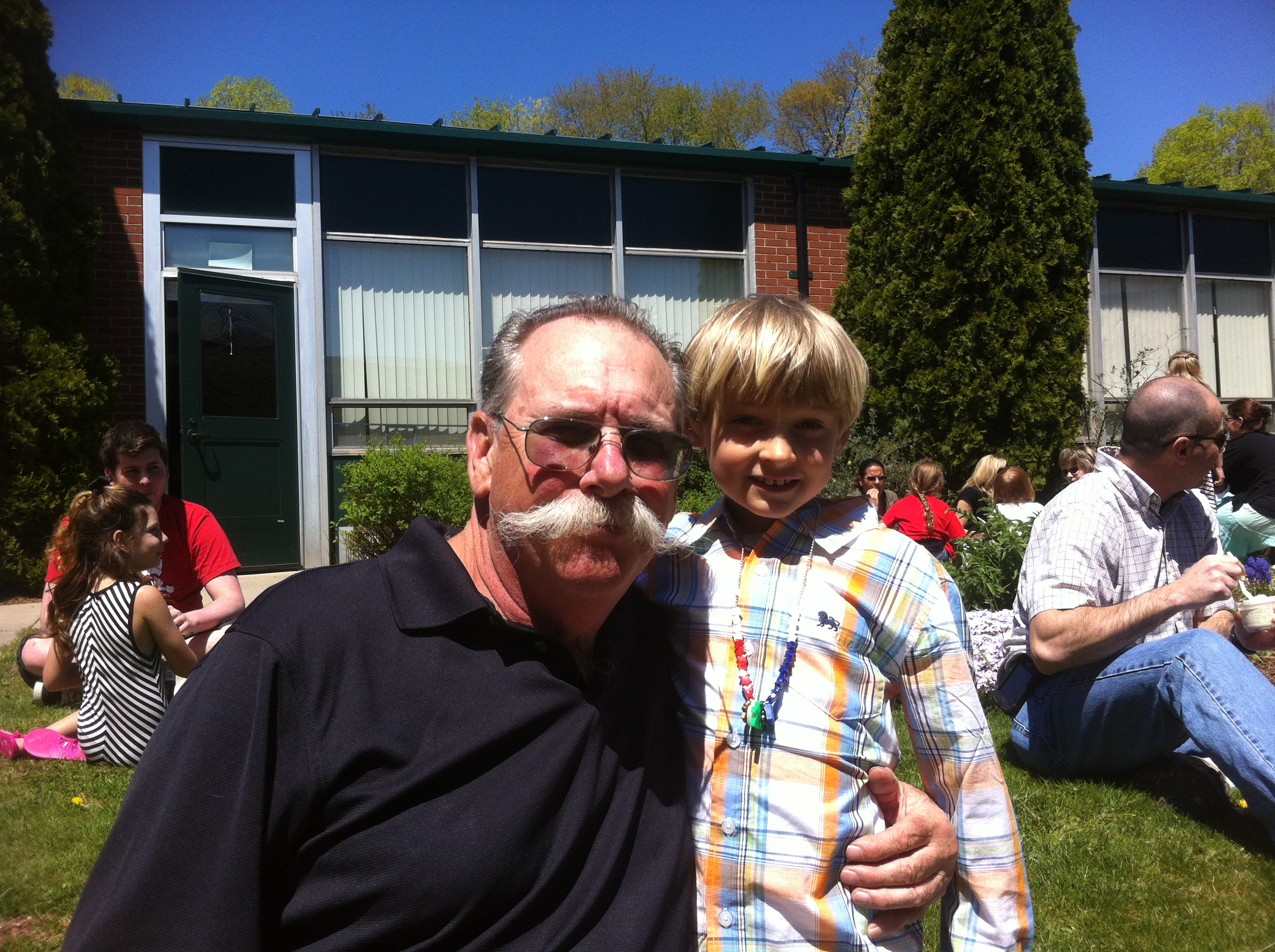 News small post card thumbnail