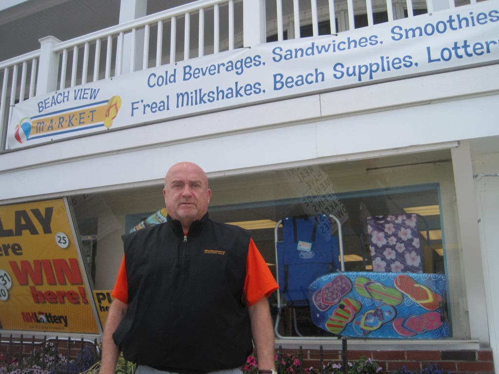 News small post card thumbnail