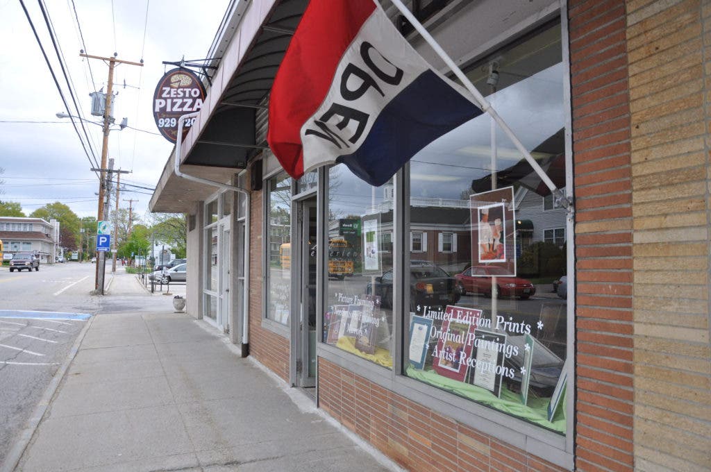 News small post card thumbnail