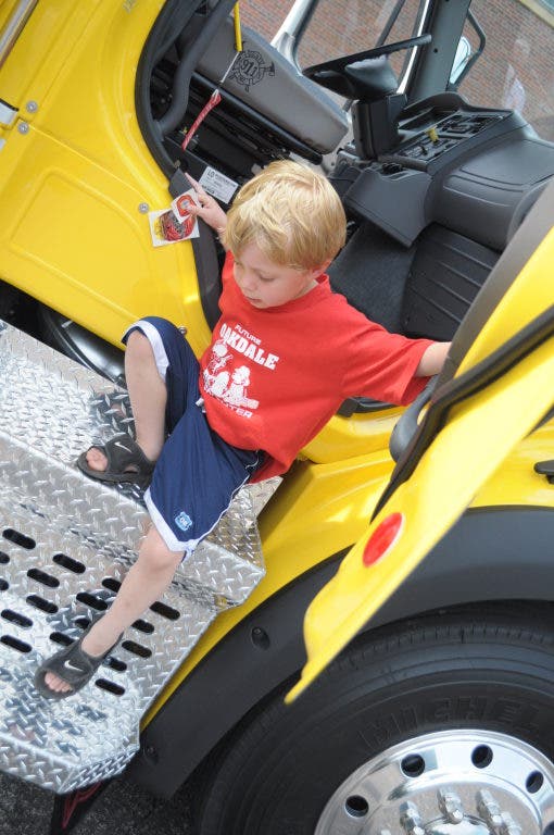 News small post card thumbnail