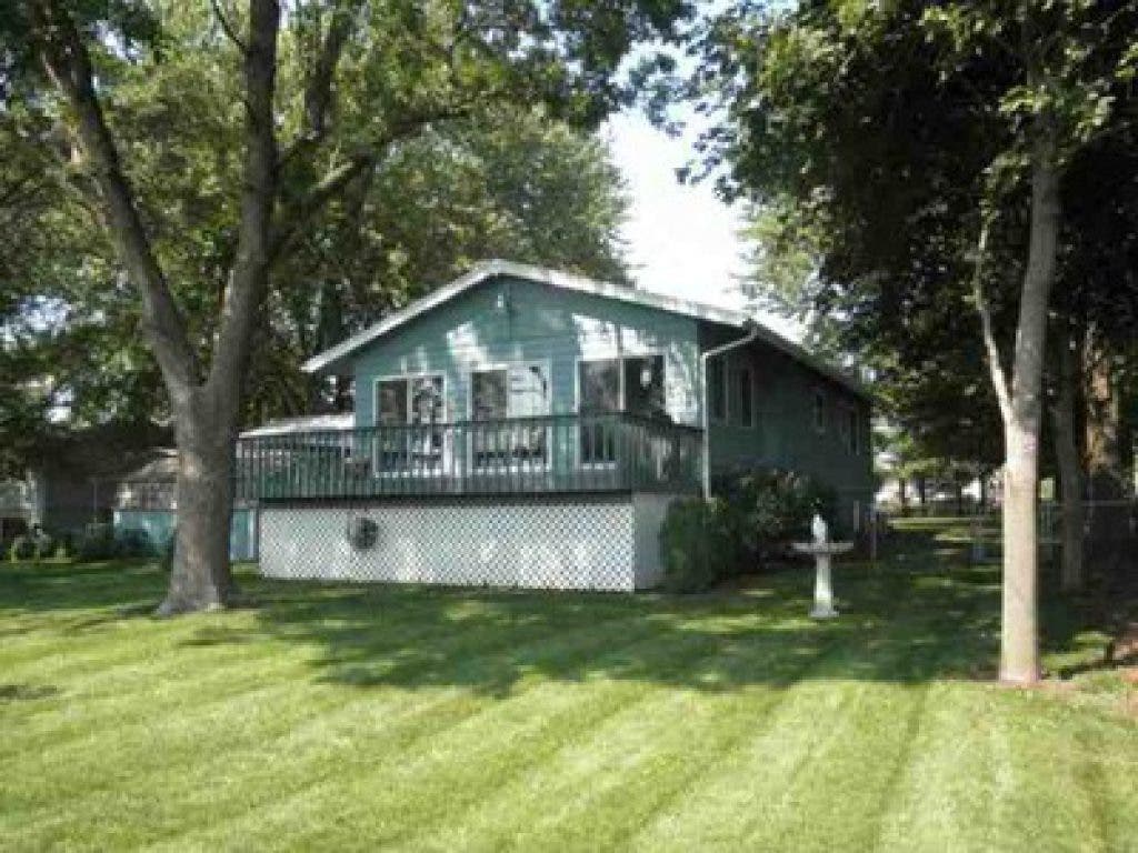 WOW HOMES Four Iowa CIty Homes For Sale Built in the 1970s Iowa City