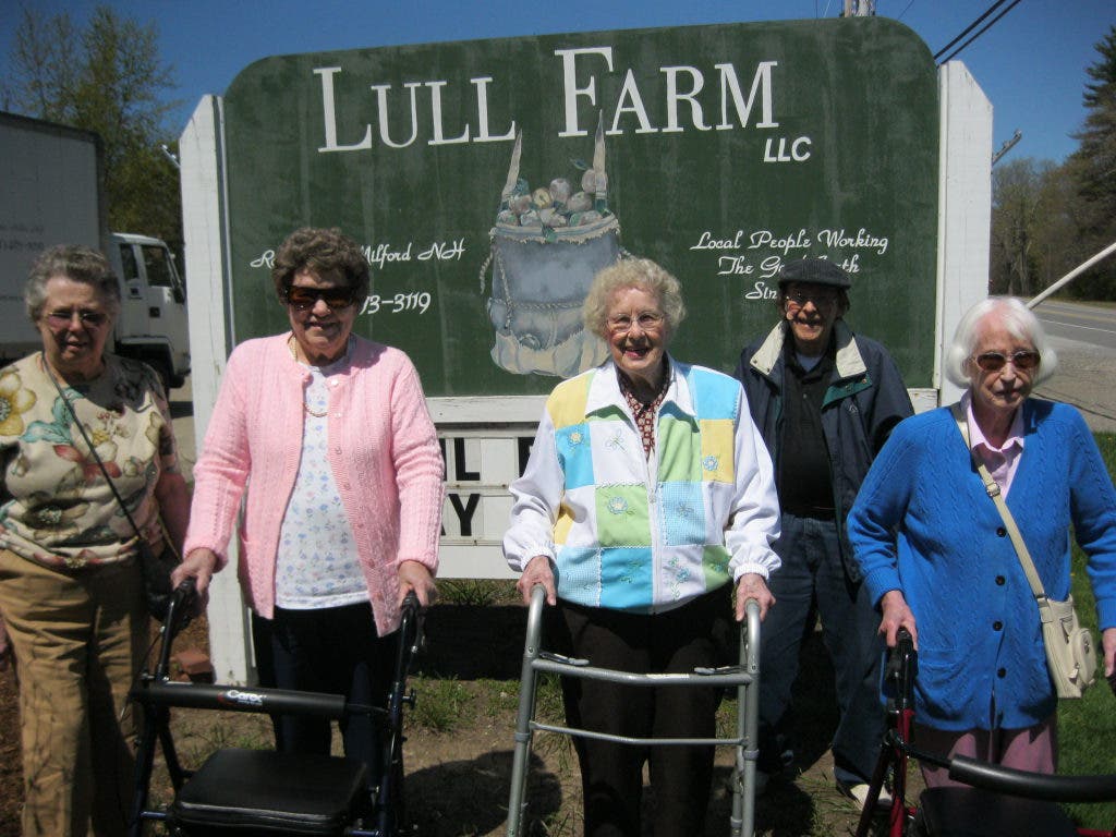 Ledgewood Bay Residents 