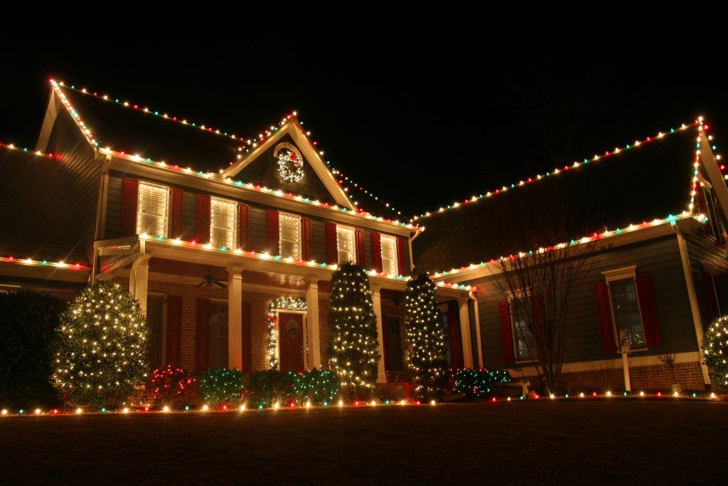 Win Twice for Being Best Decked Holiday House