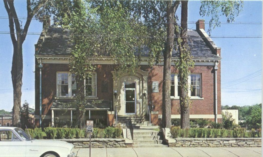 News small post card thumbnail