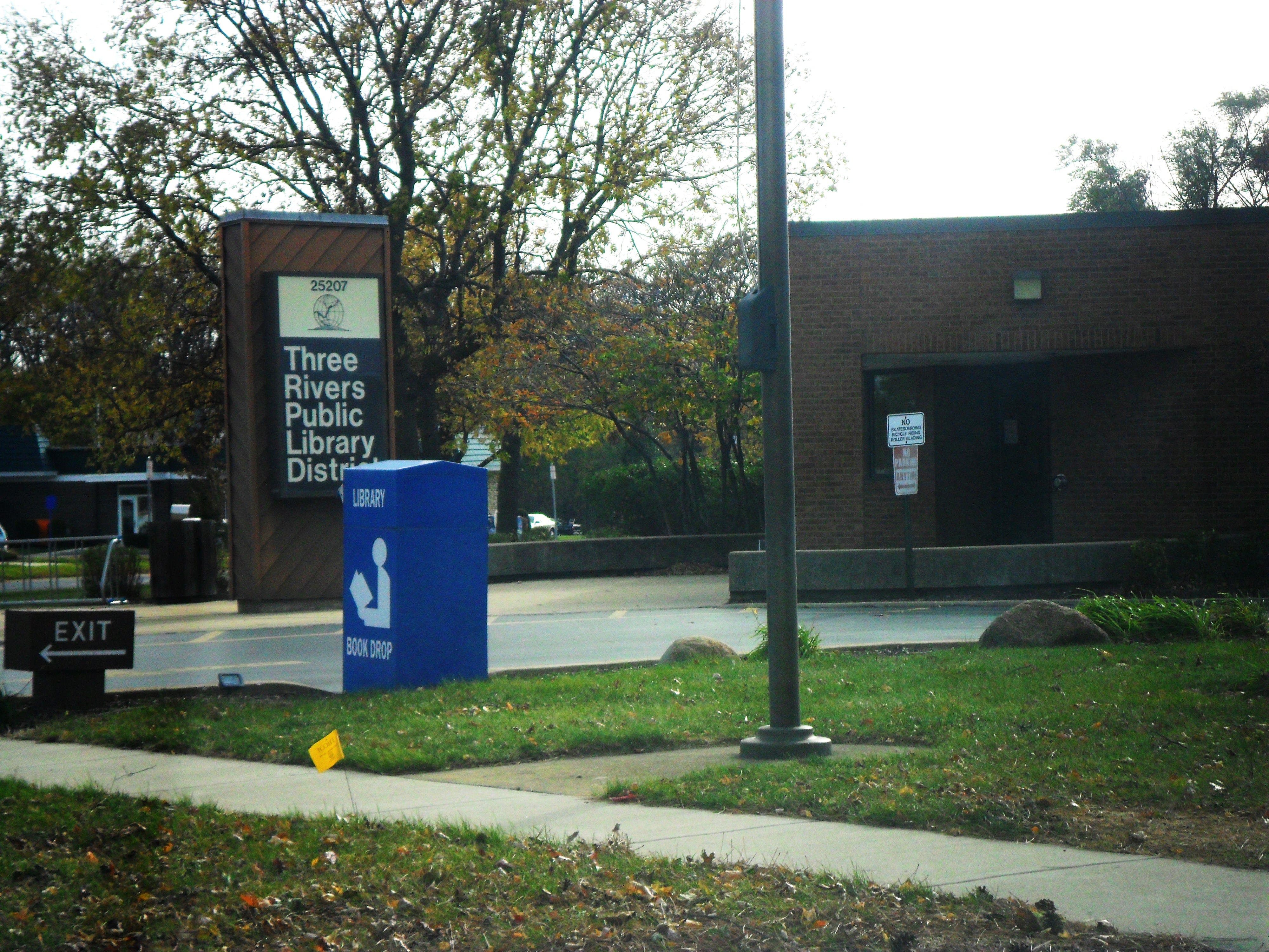 News small post card thumbnail