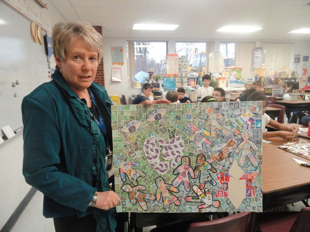 News small post card thumbnail