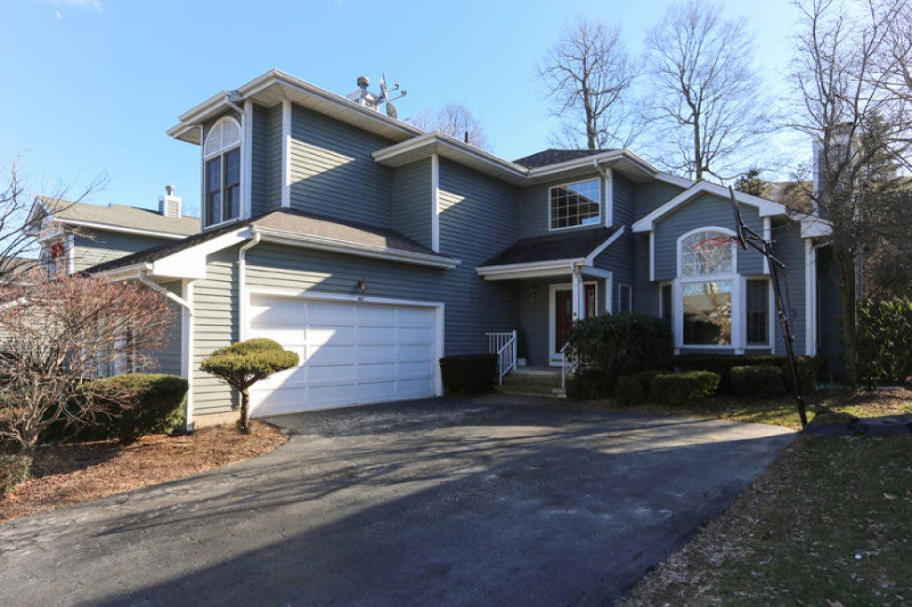 Autumn Ridge Road Home in Bedminster Sold for $645K | Bernardsville, NJ ...