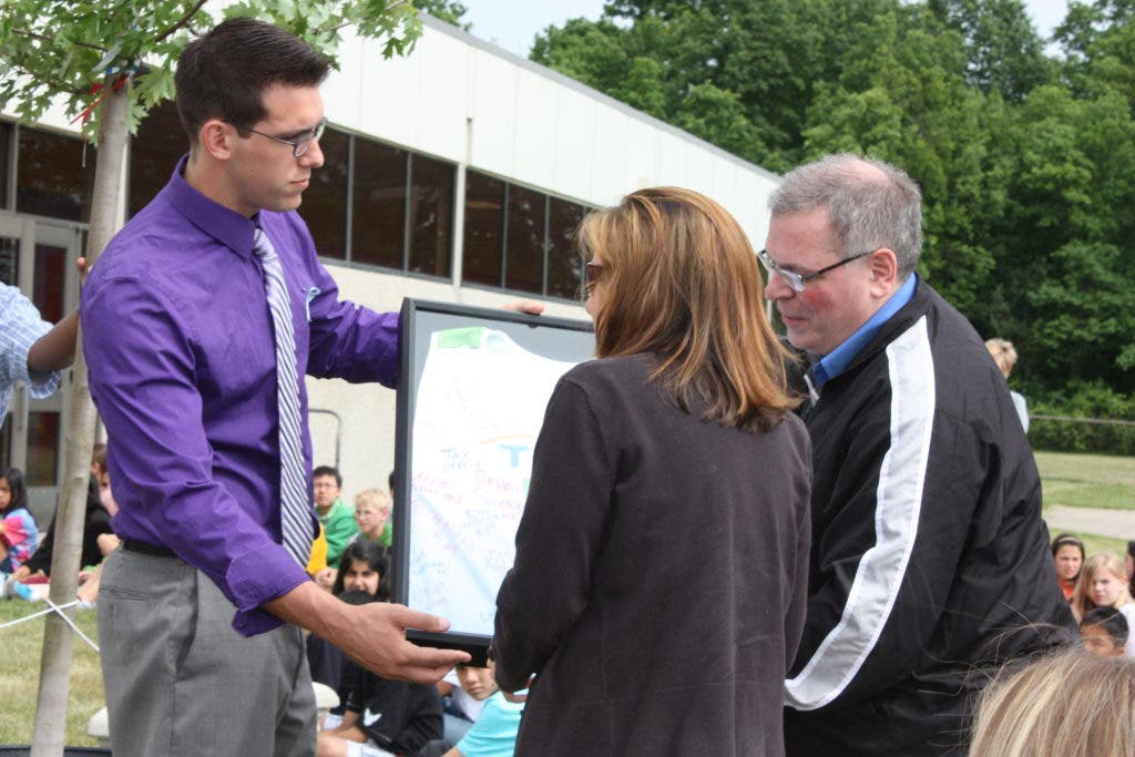 News small post card thumbnail