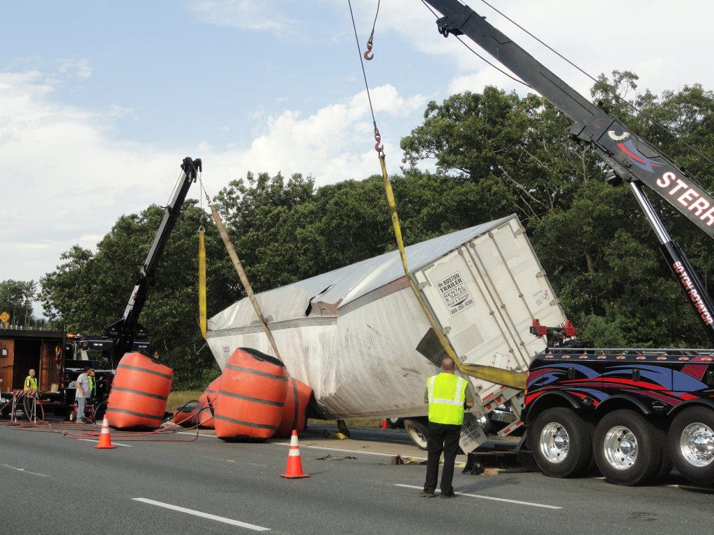 Update: Tractor Trailer Rollover on Interstate 95 Sends Driver to ...