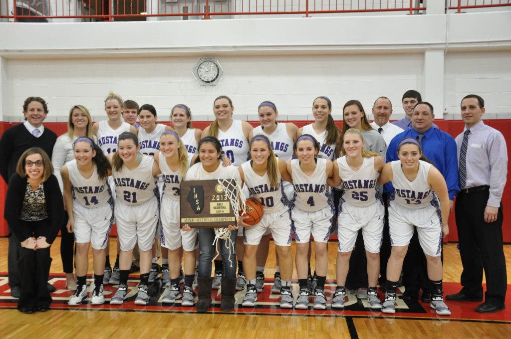 Rolling Meadows Girls Varsity Basketball Headed To State