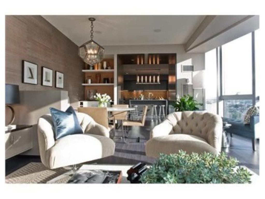 Bunker Hill Street Condo Sells for $610,000