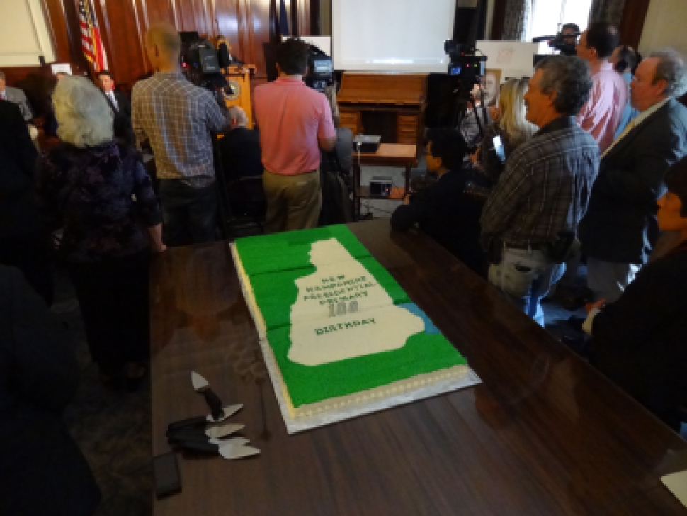 News small post card thumbnail