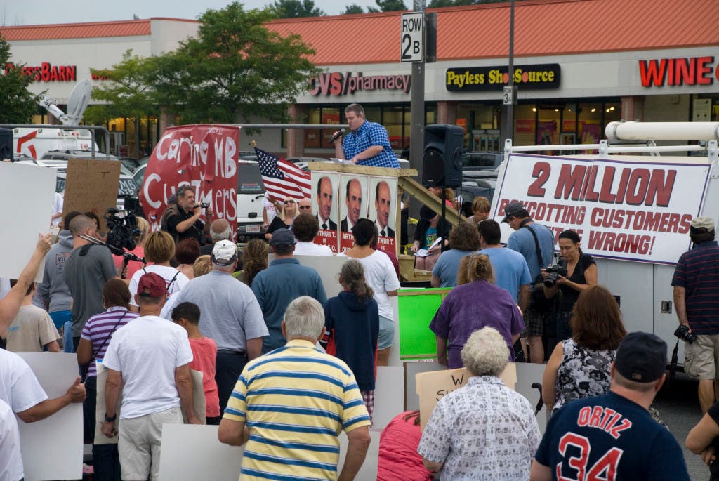 News small post card thumbnail