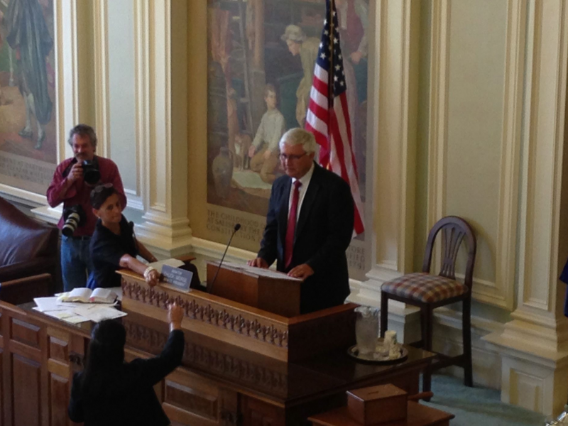 News small post card thumbnail