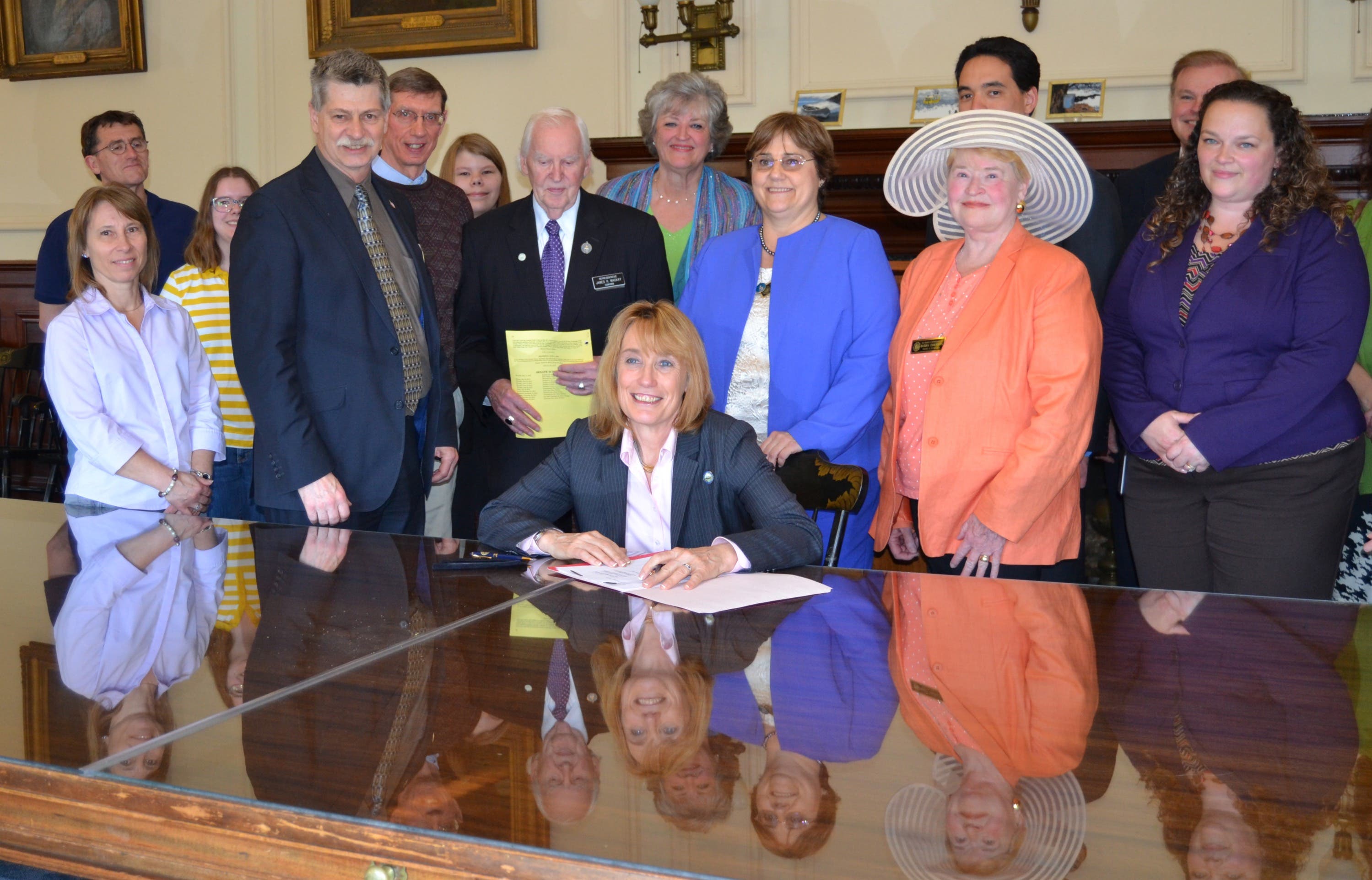 News small post card thumbnail