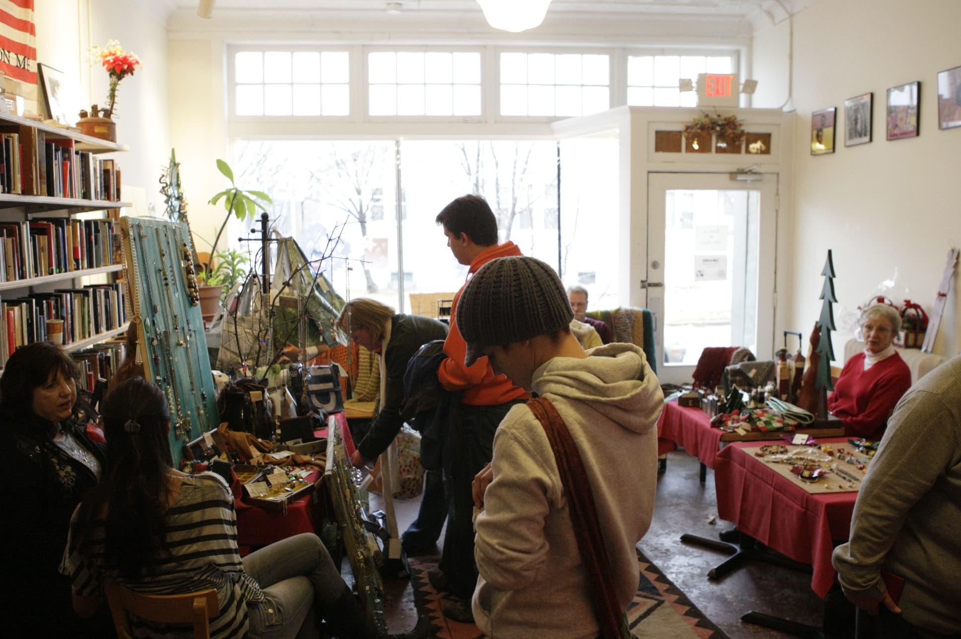 News small post card thumbnail