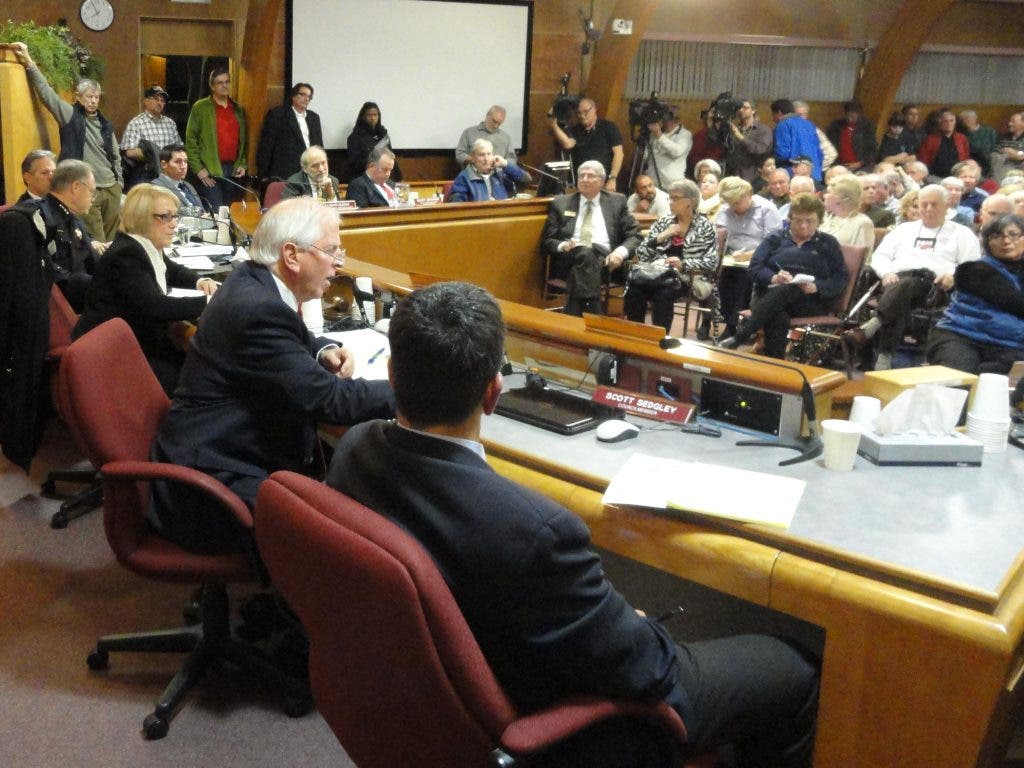 News small post card thumbnail