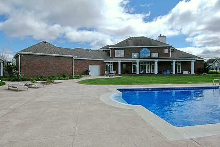 See What Close to 1,000,000 Will Get You in This Ankeny Home for Sale
