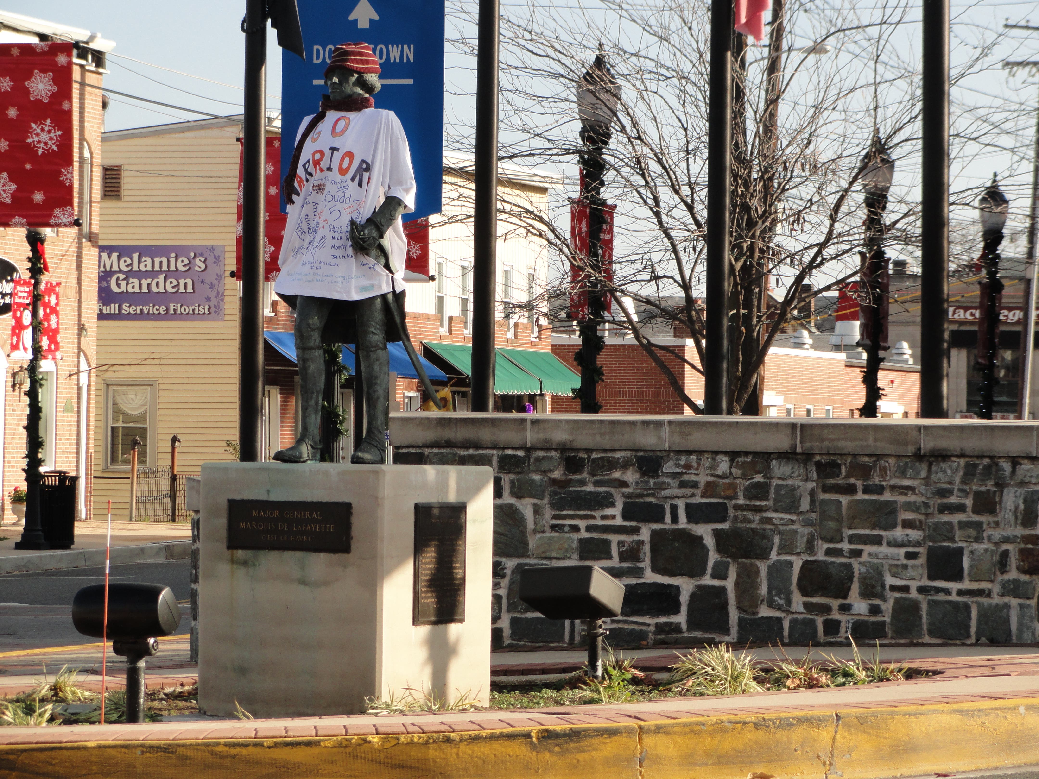 News small post card thumbnail