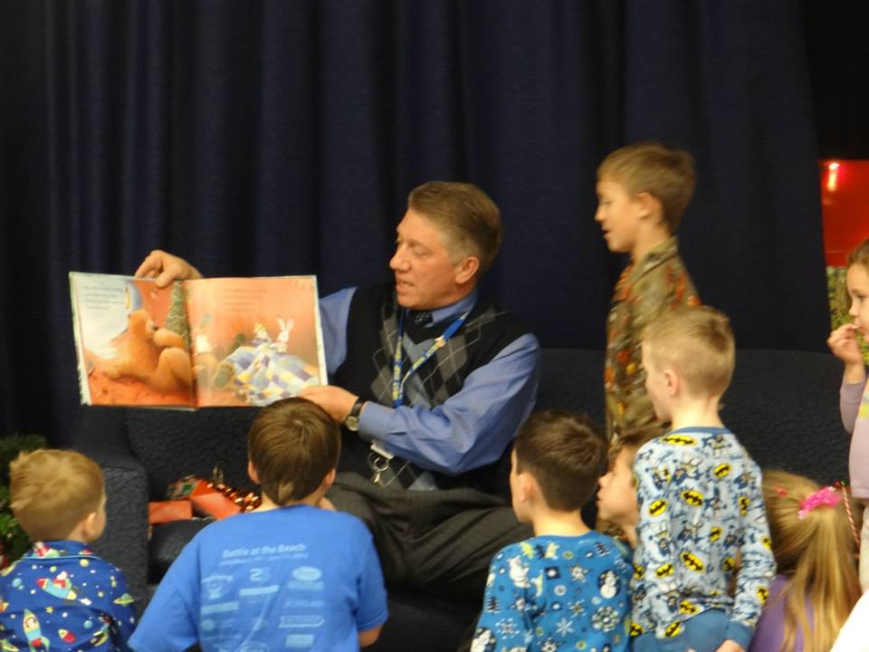 Oquenock Elementary Students, PTA are a Busy, Giving Group West Islip