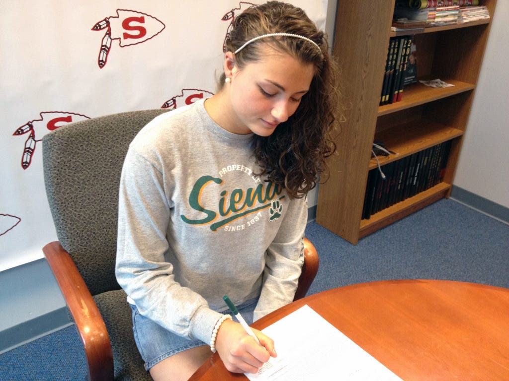 Sachem East's Valerie Zeffiro Commits to Siena Sachem, NY Patch