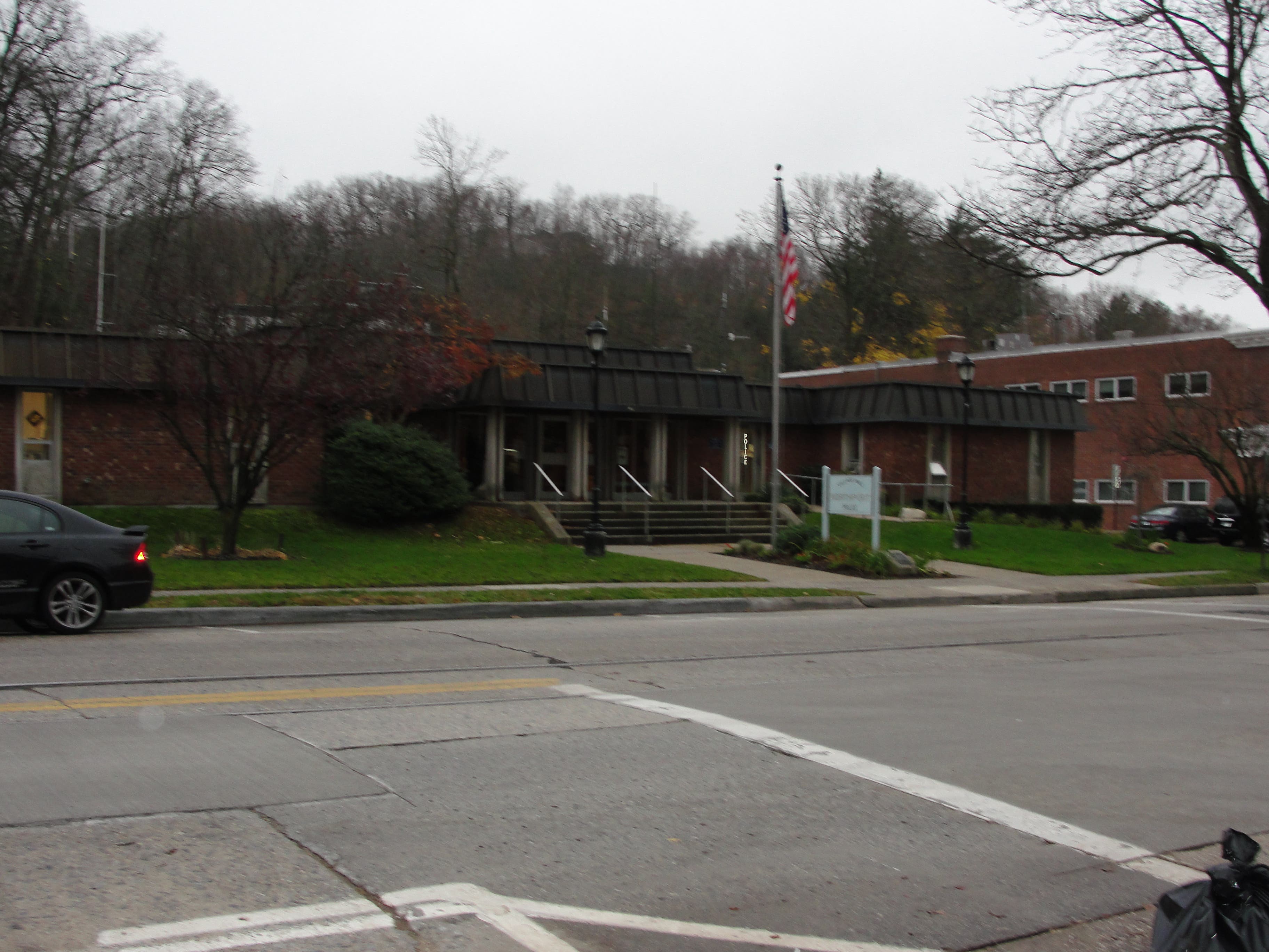 Northport Police Blotter Stuck Kitten, Parking Problems, Cycle Crash