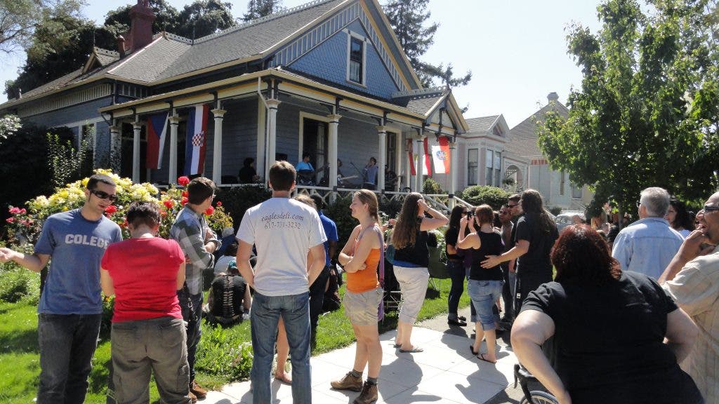 News small post card thumbnail