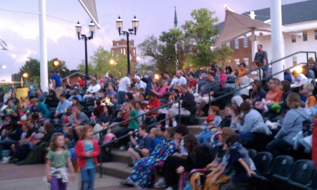 News small post card thumbnail