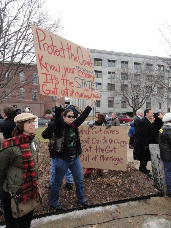 News small post card thumbnail