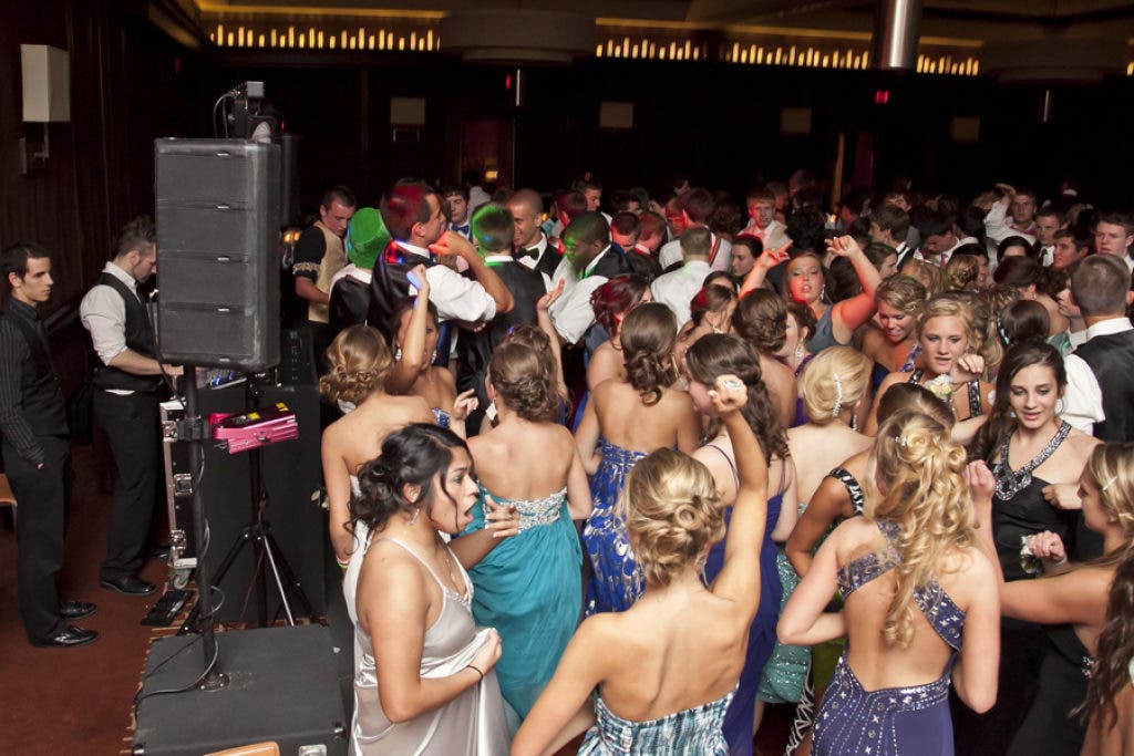 Photo Gallery: Central Junior Prom Classy and Fun | Brookfield, WI Patch