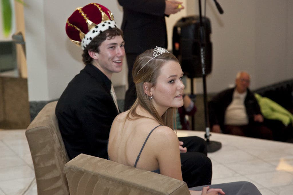 Photo Gallery: Central Junior Prom Classy and Fun | Brookfield, WI Patch