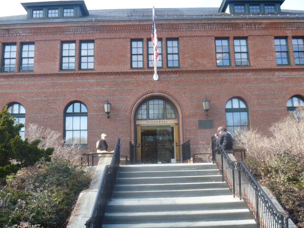 News small post card thumbnail