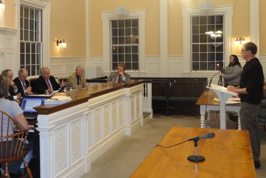 News small post card thumbnail