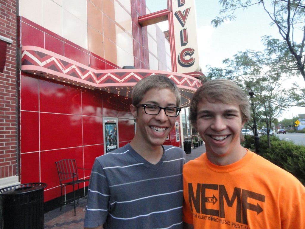 News small post card thumbnail