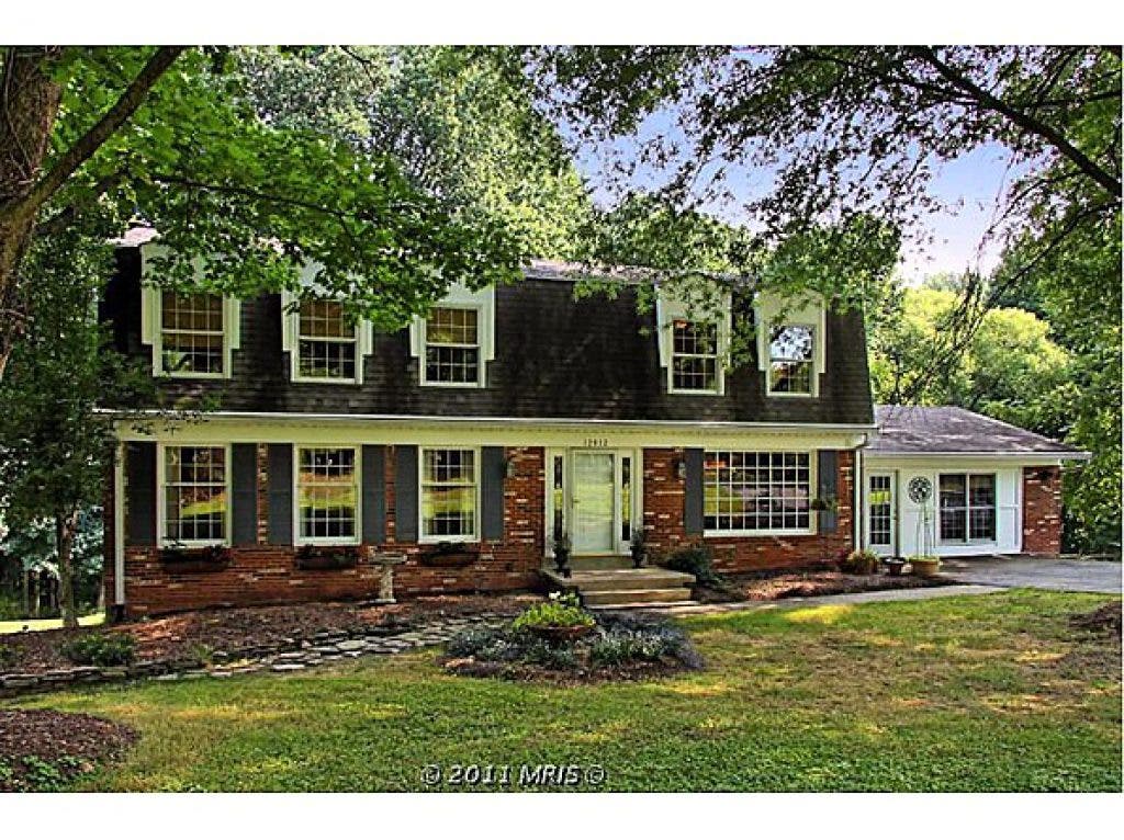 House Hunt 574K Home for Sale on White Oak Court Fairfax City, VA Patch