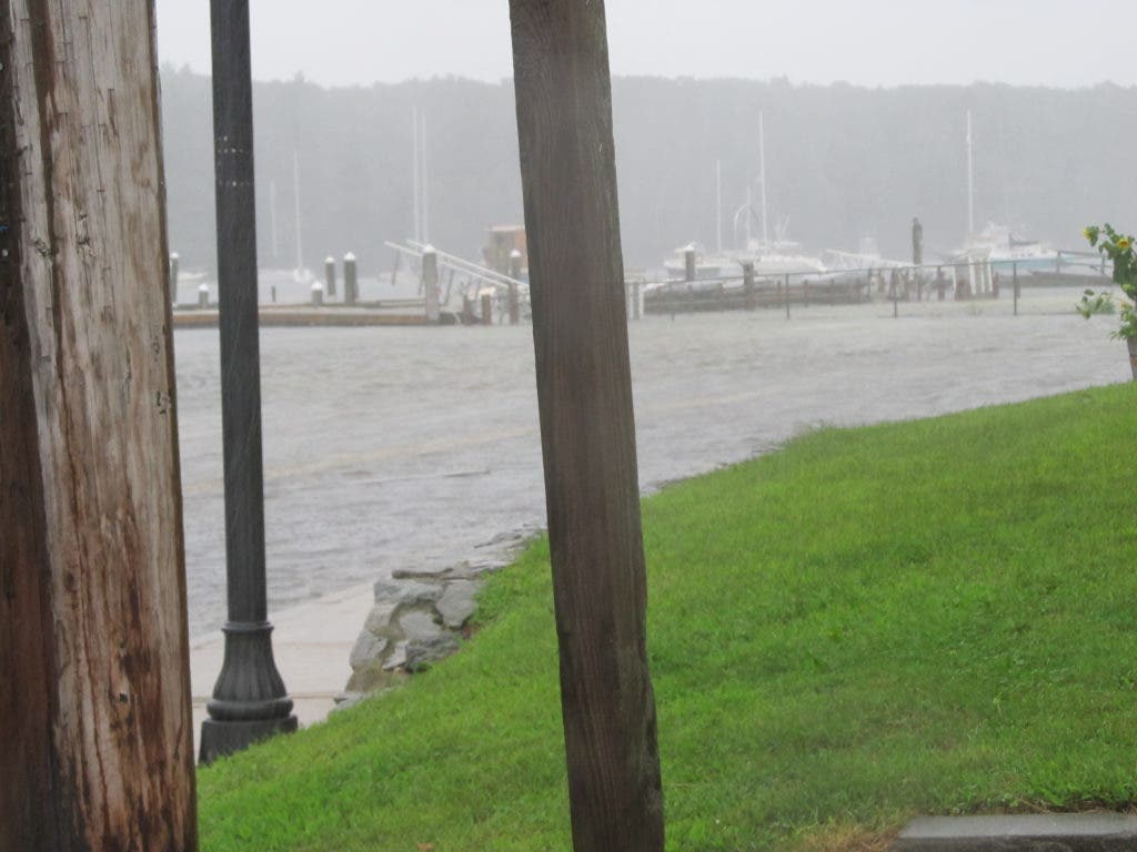 Video Down By The Water At High Tide Sunday Morning East Greenwich